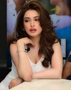 Escorts In Bhavnagar | High Profile College Girls & Models 24/7