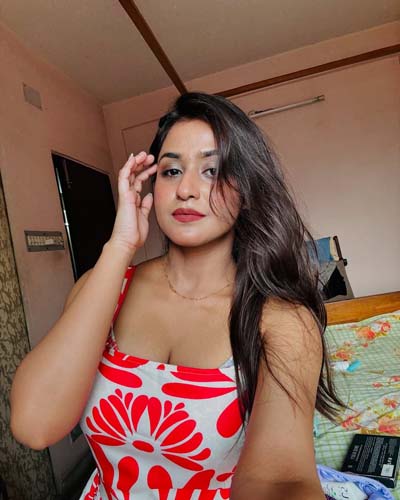 Enchanting Dehradun Escorts: Indulge Your Desires